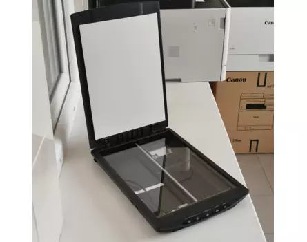 Canon CanoScan LiDE 220